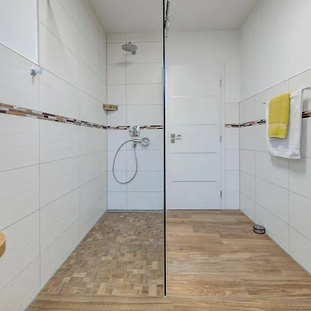 Haus Im Gruenen * Heringsdorf (Usedom)